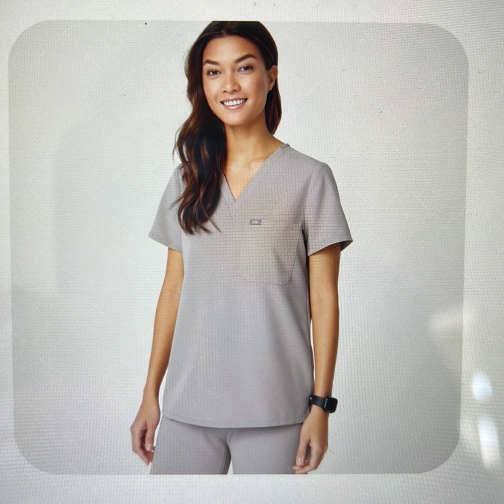 *Slate* Women’s Figs Scrub Top Catarina S